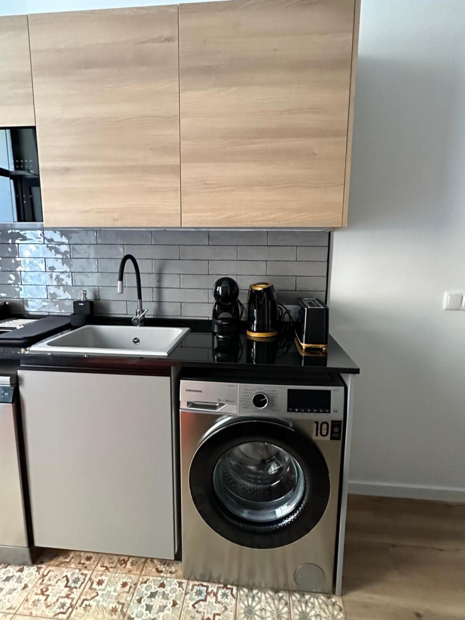 Appartement 2 *